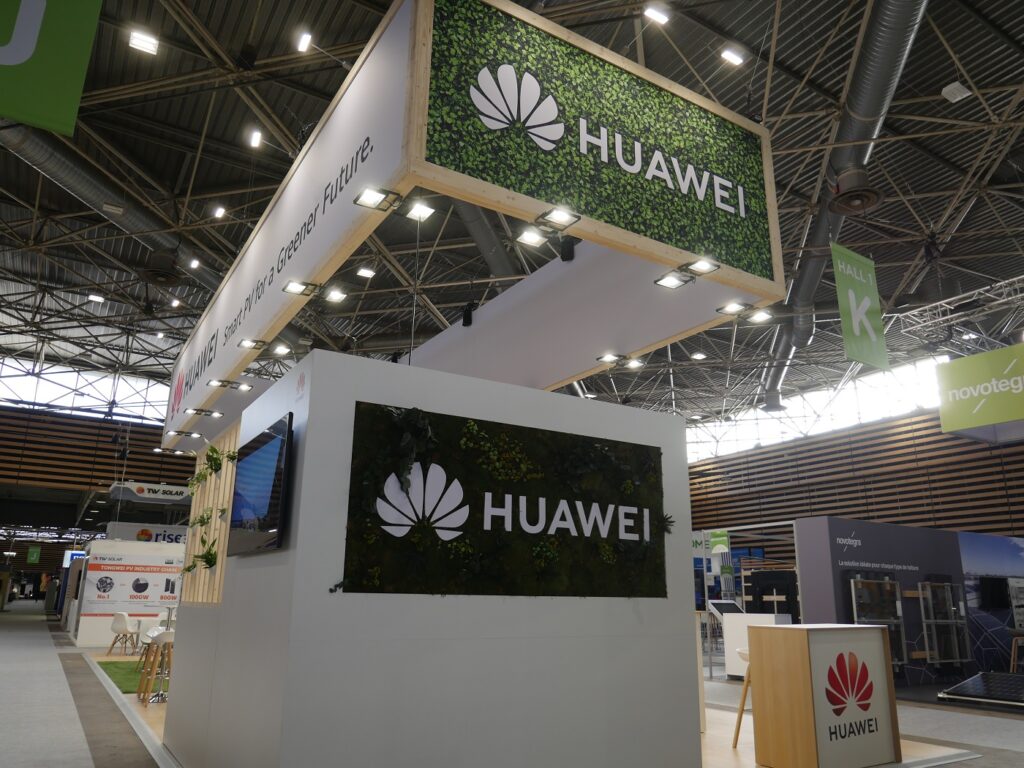 éclairage stand huawei