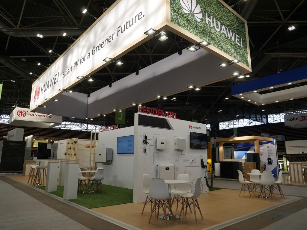 Stand Huawei sur la salon BePositive 2023
