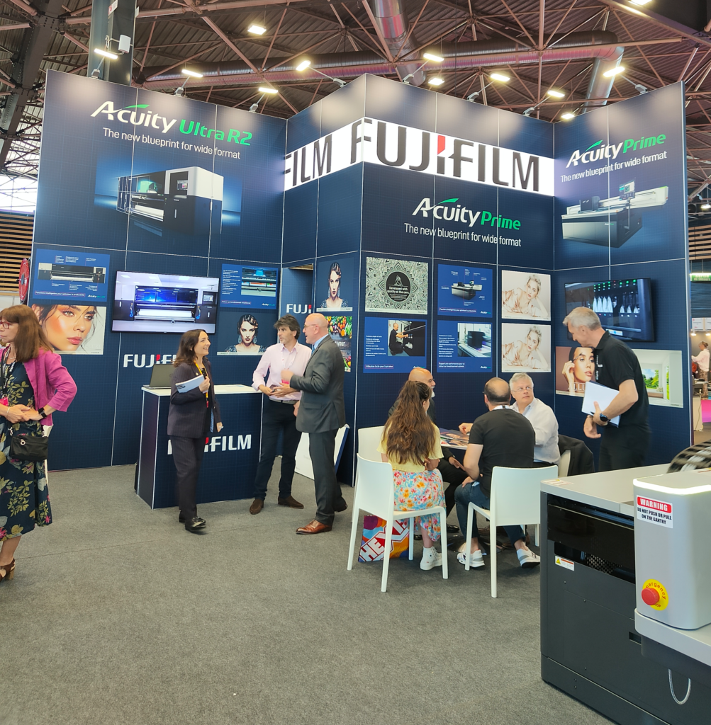 réalisation du stand Fujifilm par Affaire d'Idées à l'occasion du salon 2023