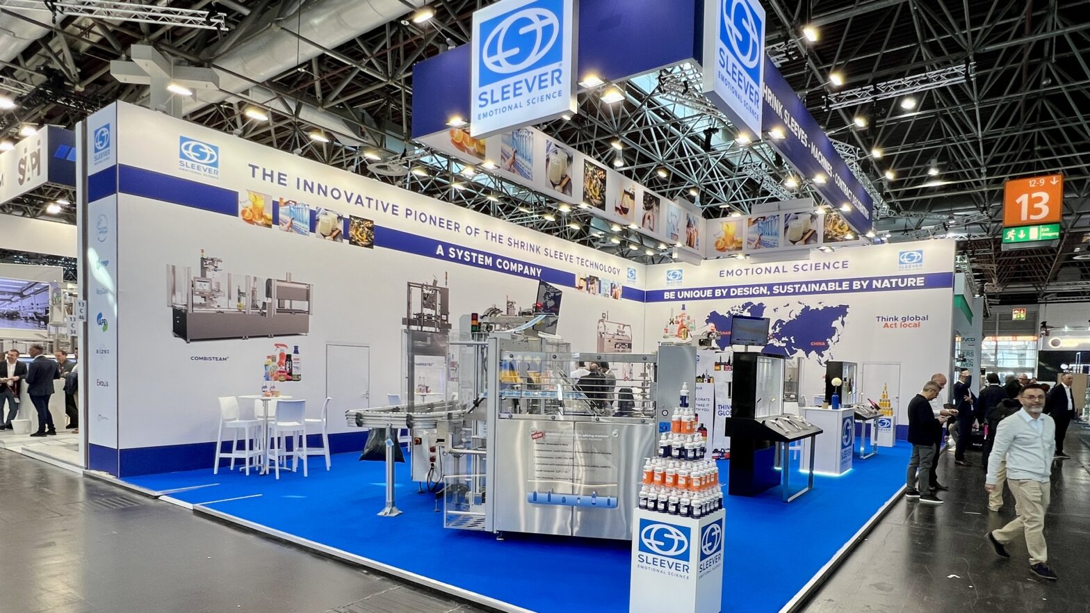 Stand Sleever conçu par Affaire d'Idées — Interpack 2026, hall 13 C46, vue d'ensemble 142,5 m²