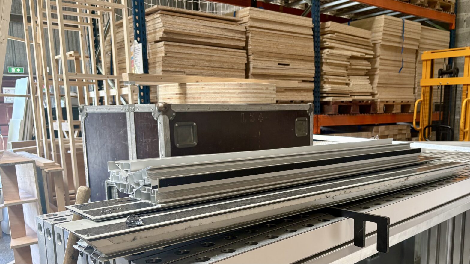 Conception de stand conforme loi AGEC pour le SIRHA Lyon 2027 — matériaux traçables et modulaires